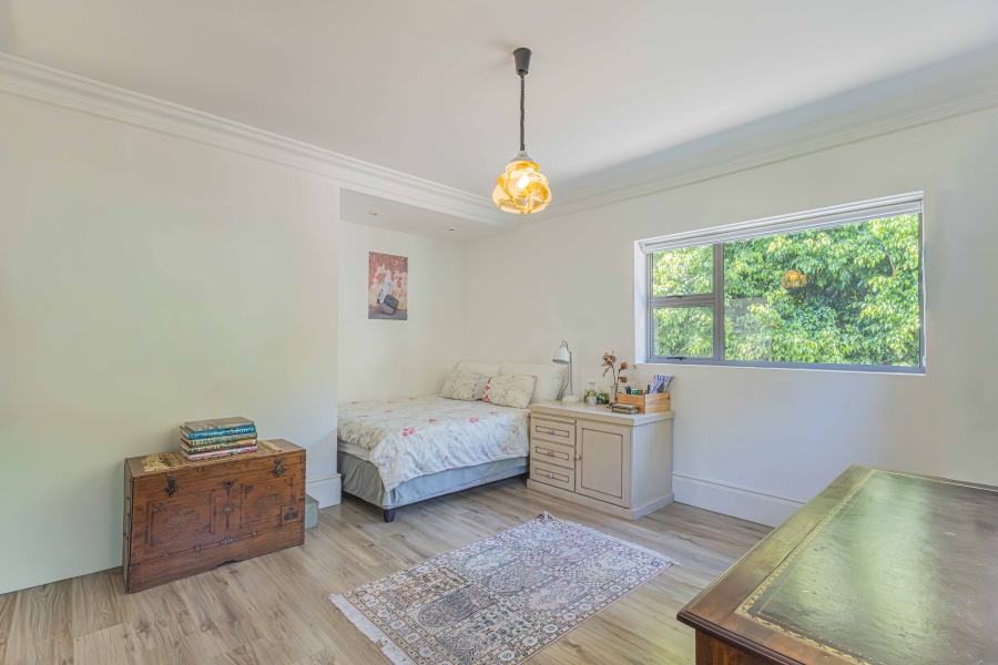 4 Bedroom Property for Sale in Fresnaye Western Cape